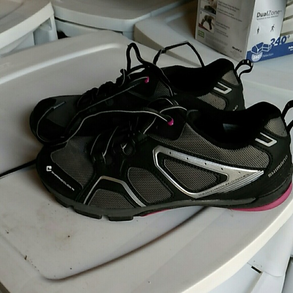 shimano Shoes - Pedaling shoes